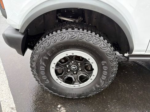 Used 2023 Ford Bronco Big Bend w/ Sasquatch Package image 27