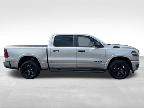 Used 2025 RAM 1500 Big Horn AWD/4WD image 9