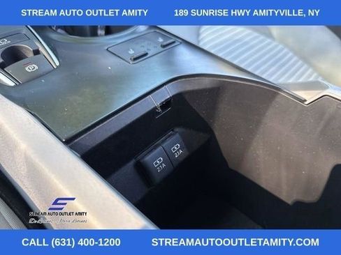 Used 2020 Toyota Camry SE image 41