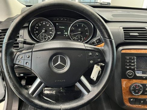 Used 2008 Mercedes-Benz R 350 4MATIC image 23