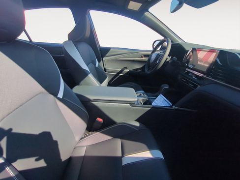 New 2026 Toyota Camry SE image 15