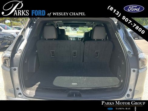 Used 2023 Buick Enclave Avenir w/ Avenir Technology Package AWD/4WD image 11