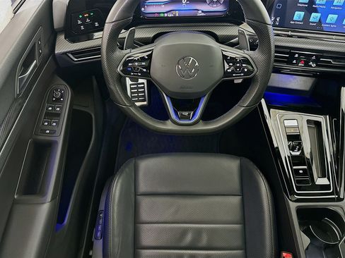 Used 2024 Volkswagen Golf R 2.0L TSI 4MOTION 7-Speed DSG T image 21