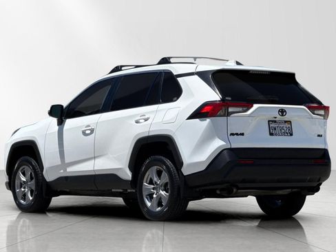 Used 2024 Toyota RAV4 XLE w/ Convenience Package FWD image 5