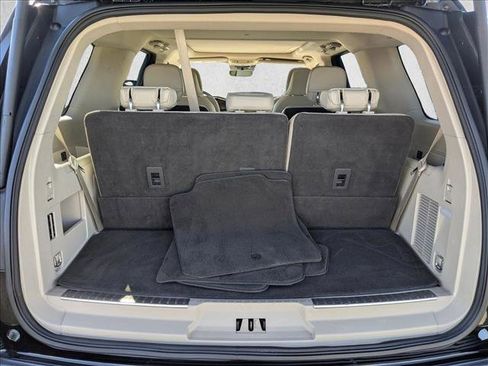 Used 2019 Lincoln Navigator Reserve w/ Cargo Package image 6