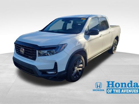 Used 2023 Honda Ridgeline Sport image 3
