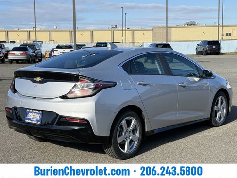Used 2017 Chevrolet Volt LT image 5