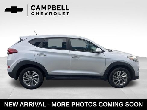 Used 2018 Hyundai Tucson SE w/ Cargo Package FWD image 6