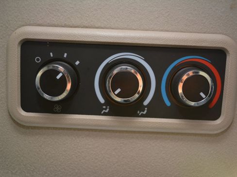 Used 2019 Chevrolet Express 3500 LT w/ LT Preferred Equipment Group image 26