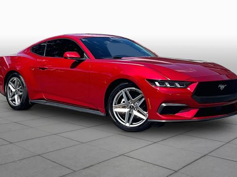 Used 2024 Ford Mustang Coupe RWD image 3