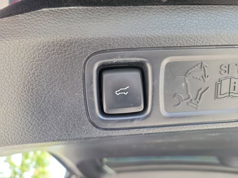 Used 2020 Lincoln Navigator Reserve w/ Equipment Group 208A Reserve image 13