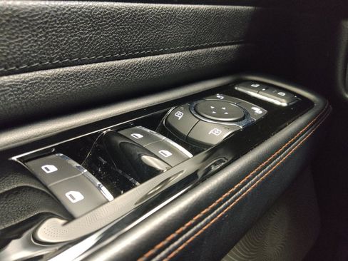 Used 2020 Lincoln Aviator Reserve w/ Equipment Group 202A AWD/4WD image 27
