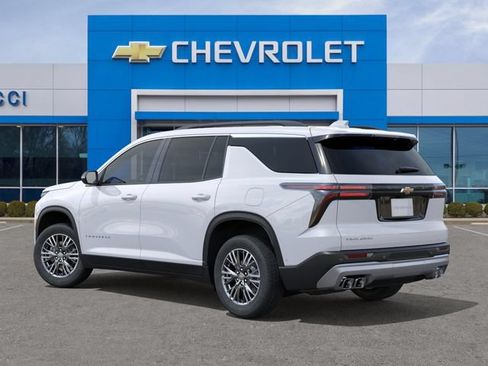 New 2026 Chevrolet Traverse LT FWD image 3