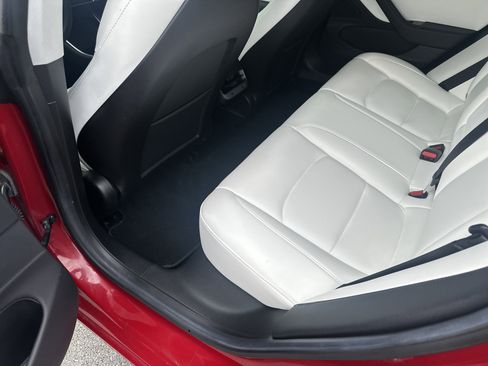 Used 2019 Tesla Model 3 Long Range image 19