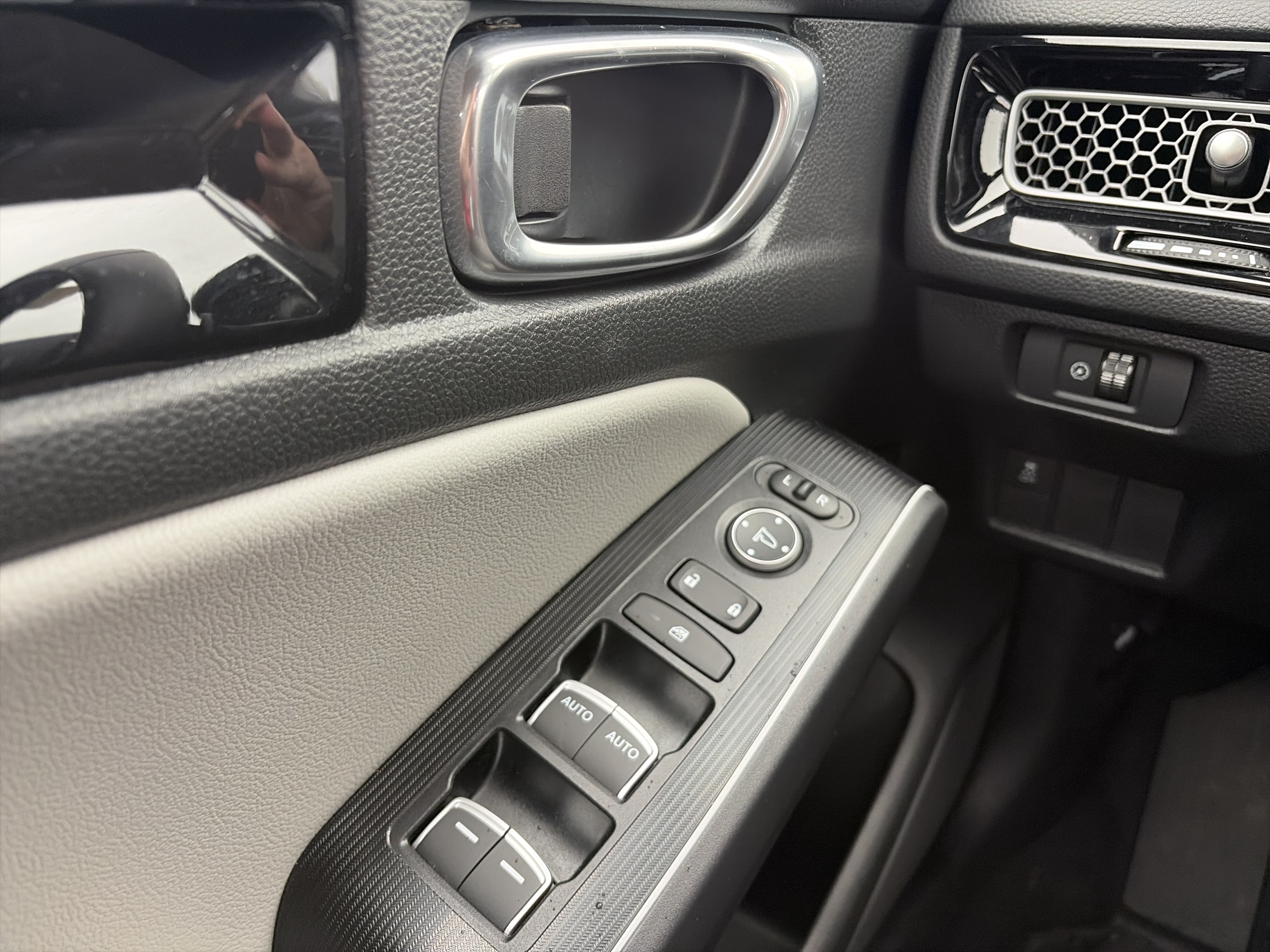 Used 2026 Honda Civic Sport Touring image 26