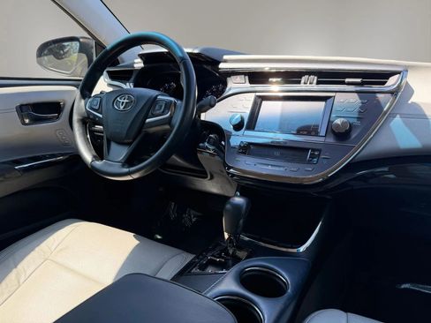 Used 2013 Toyota Avalon Limited FWD image 23