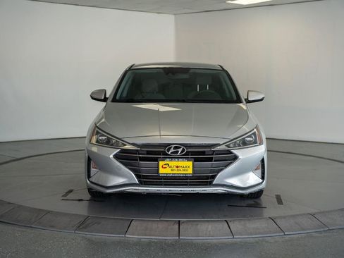 Used 2019 Hyundai Elantra SEL FWD image 2