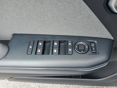 New 2025 Kia K4 EX image 34