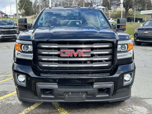 Used 2017 GMC Sierra 2500 SLT w/ All Terrain X HD Package image 8