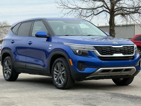 Used 2021 Kia Seltos LX image 8