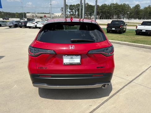 Certified 2026 Honda HR-V Sport image 7