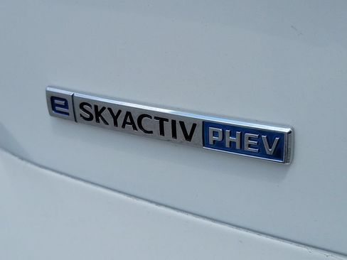 Used 2024 MAZDA CX-90 Plug-In Hybrid w/ Premium Pkg AWD/4WD image 12