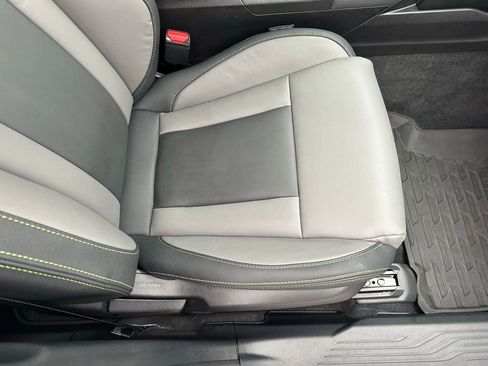 Used 2025 Subaru Outback Onyx Edition image 19