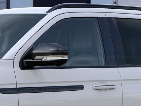 New 2027 Lincoln Navigator Reserve w/ Jet Appearance Package AWD/4WD image 20