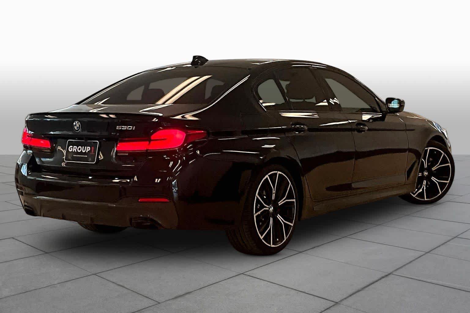 Used 2023 BMW 530i w/ M Sport Package RWD image 11