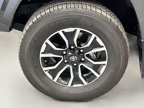 Used 2023 Toyota Tacoma TRD Sport w/ Advanced Technology Package AWD/4WD image 29