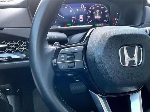 Used 2024 Honda Accord Touring image 11