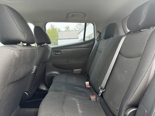 Used 2014 Nissan Leaf S w/ Charge Package FWD image 12