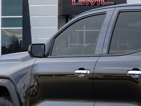 New 2026 GMC Canyon Denali AWD/4WD image 15