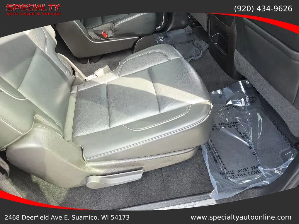 Used 2019 Chevrolet Suburban LT AWD/4WD image 35
