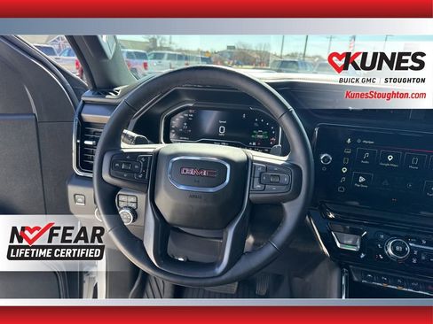 Used 2025 GMC Sierra 1500 AT4 w/ AT4 Premium Package image 47