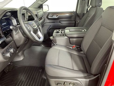 Certified 2025 GMC Sierra 1500 Elevation image 2