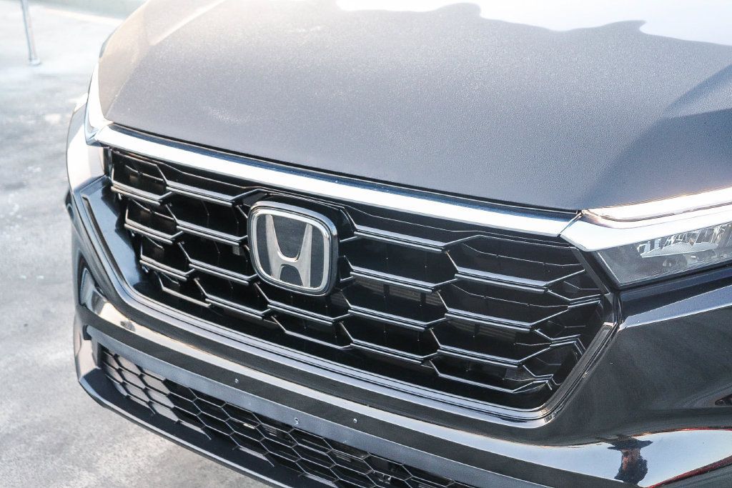 Used 2024 Honda CR-V EX image 6