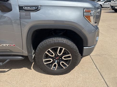 Used 2020 GMC Sierra 1500 AT4 w/ AT4 Premium Package image 4