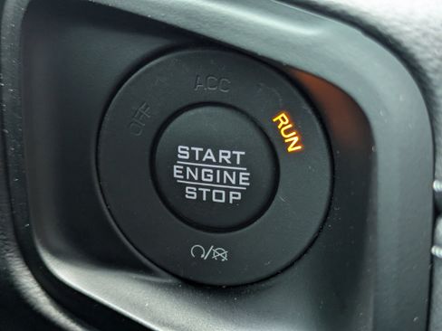 Used 2024 Jeep Wrangler Unlimited Rubicon w/ Technology Group AWD/4WD image 21