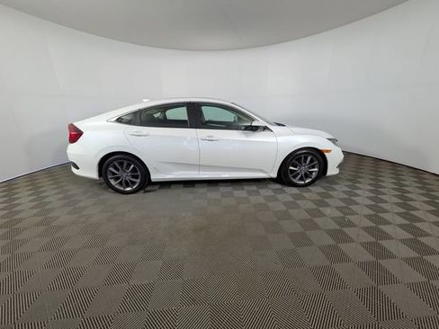 Used 2019 Honda Civic EX image 2