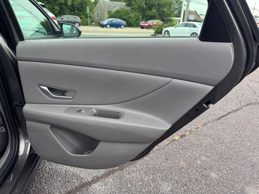 Used 2026 Hyundai Elantra Sport FWD image 26