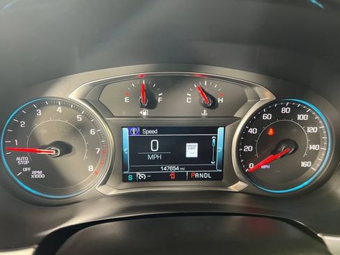 Used 2019 Chevrolet Traverse LT w/ LT Premium Package FWD image 17