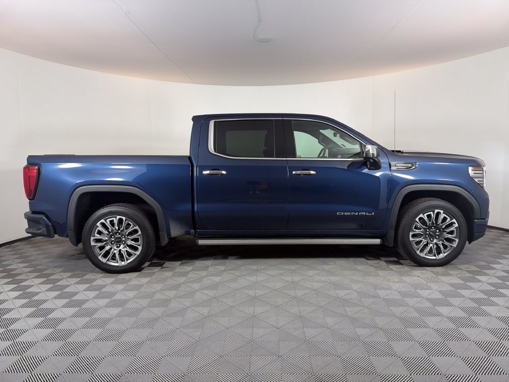 Used 2023 GMC Sierra 1500 Denali Ultimate AWD/4WD image 2