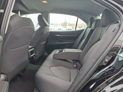 Used 2024 Toyota Camry LE image 10