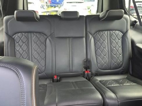 Used 2024 Jeep Grand Wagoneer L Series III AWD/4WD image 31