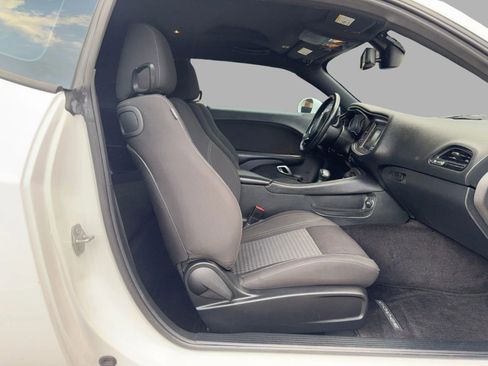 Used 2017 Dodge Challenger R/T w/ Driver Convenience Group image 20