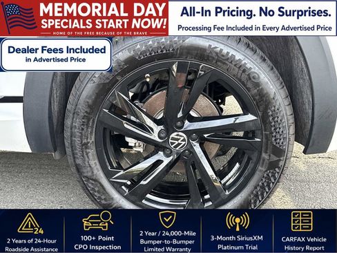 Certified 2025 Volkswagen Atlas Cross Sport SEL R-Line AWD/4WD image 9