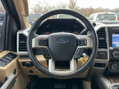 Used 2019 Ford F350 Lariat w/ Chrome Package image 39