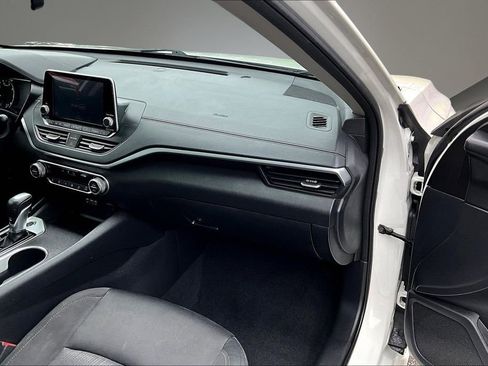 Used 2019 Nissan Altima 2.5 SV FWD image 26