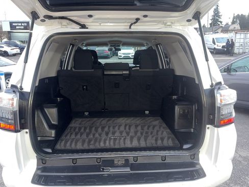 Used 2015 Toyota 4Runner SR5 image 24